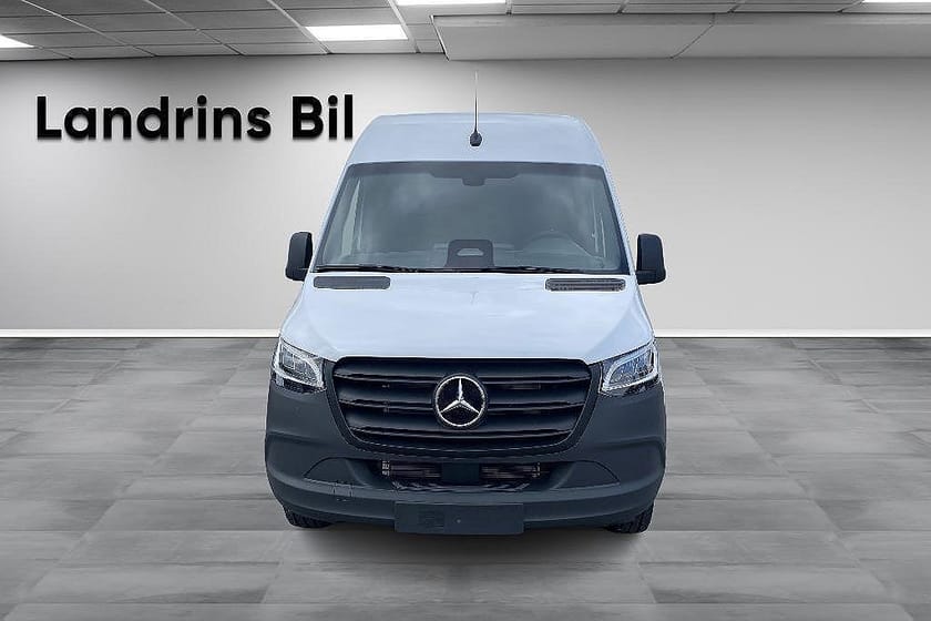 Bild 2 av Mercedes-Benz Sprinter 317 CDI RWD Panel Van A2 Aut Lagerbil för snabb leverans