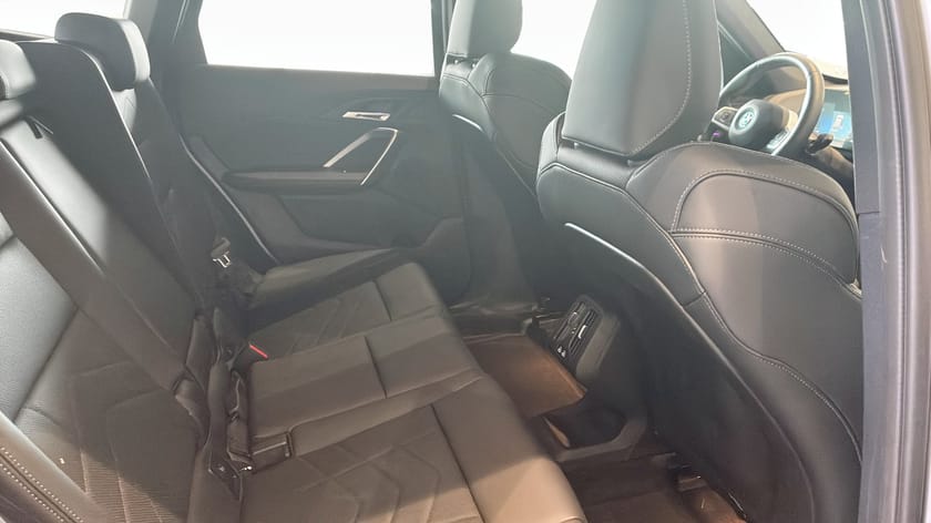 Bild 5 av BMW X1 xDrive25e M sport, Dragkrok, Rattvärme