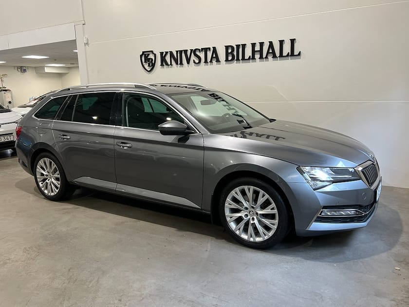 Bild 3 av Škoda Superb iV Kombi Skoda 1.4 TSI DSG Style Moms Värmare Drag 218hk