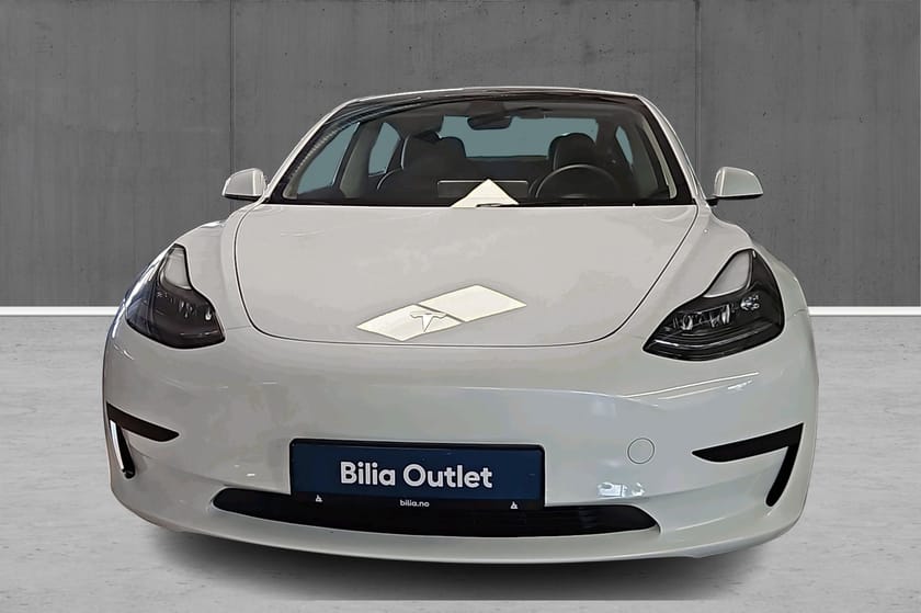 Bilde 2 av Tesla Model 3 Standard Range RWD Premium, Hengerfeste