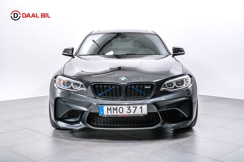 Bild 3 av BMW M2 370HK TAKLUCKA HELSKINN NAVIGATION CARPLAY HIFI