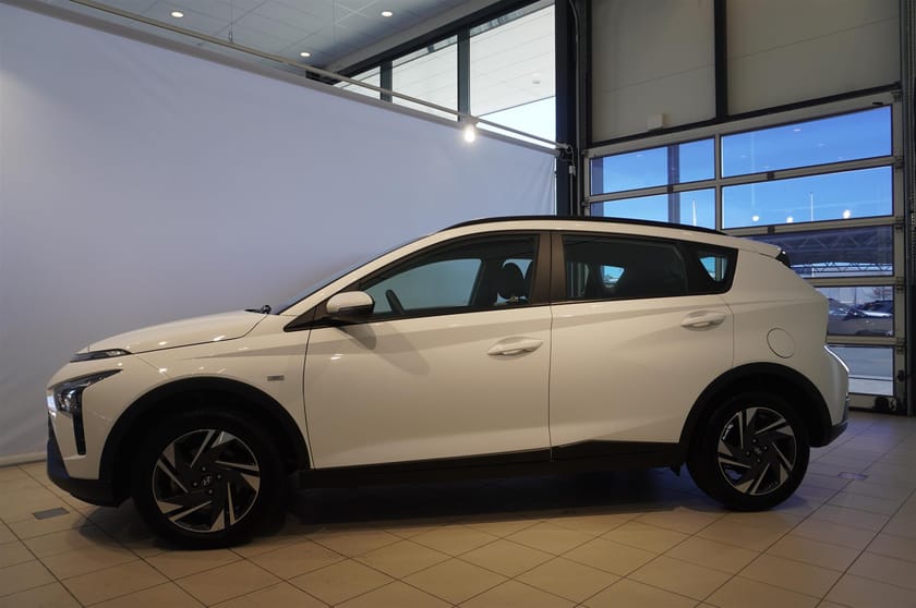 Bild 3 av Hyundai Bayon 1.0 T Aut Essential Kamera CarPlay Låga Mil