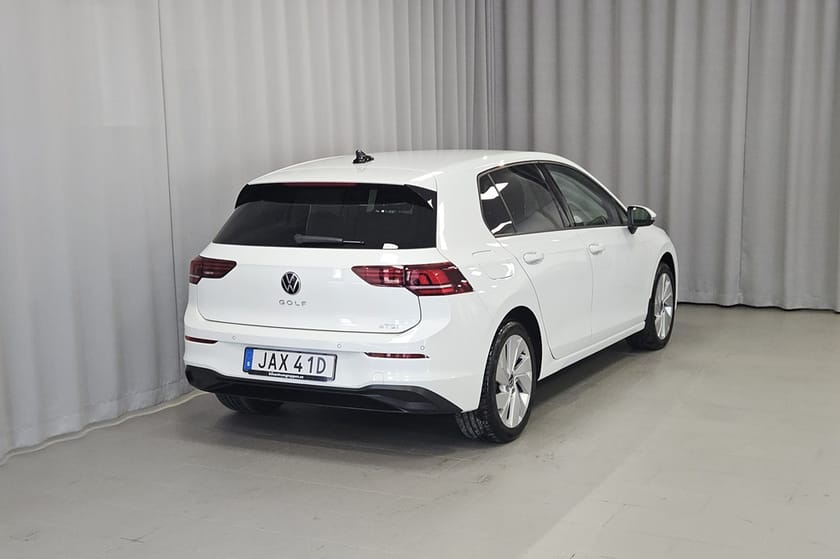 Bild 3 av Volkswagen Golf Life 1.5 eTSI DSG 150HK Drag Aut