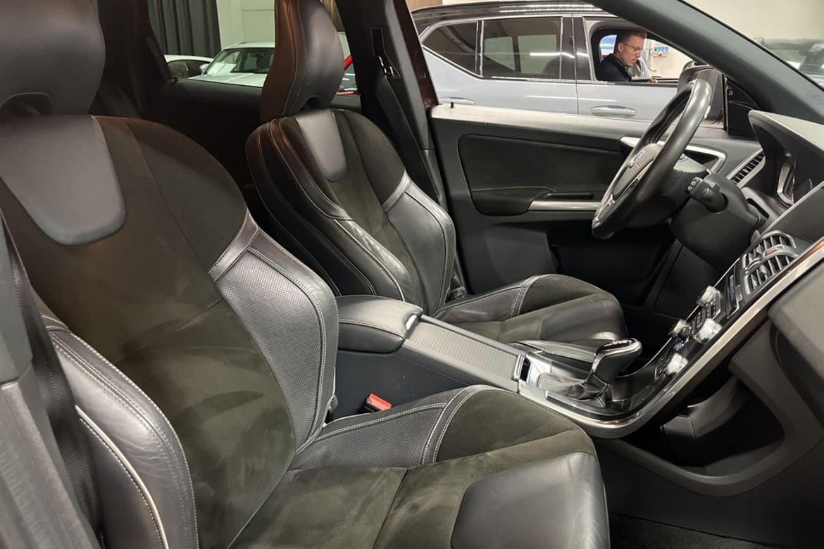Volvo XC60 2017 - miniatyr 10
