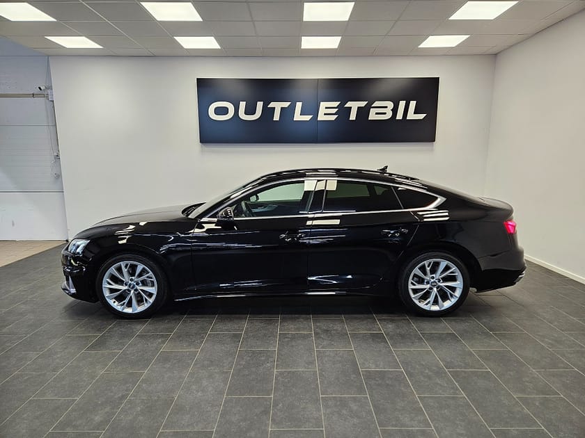 Bild 2 av Audi A5 Sportback 45 TFSI quattro S Tronic Comfort Backkamera