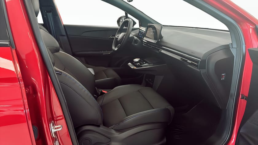 Bild 3 av MG 4 Electric Long Range Luxury 64kWh | 360 kamera | 15 000:- laddkort