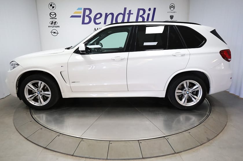 Bild 5 av BMW X5 xDrive35i | M Sport | Panorama | Soft close | HK