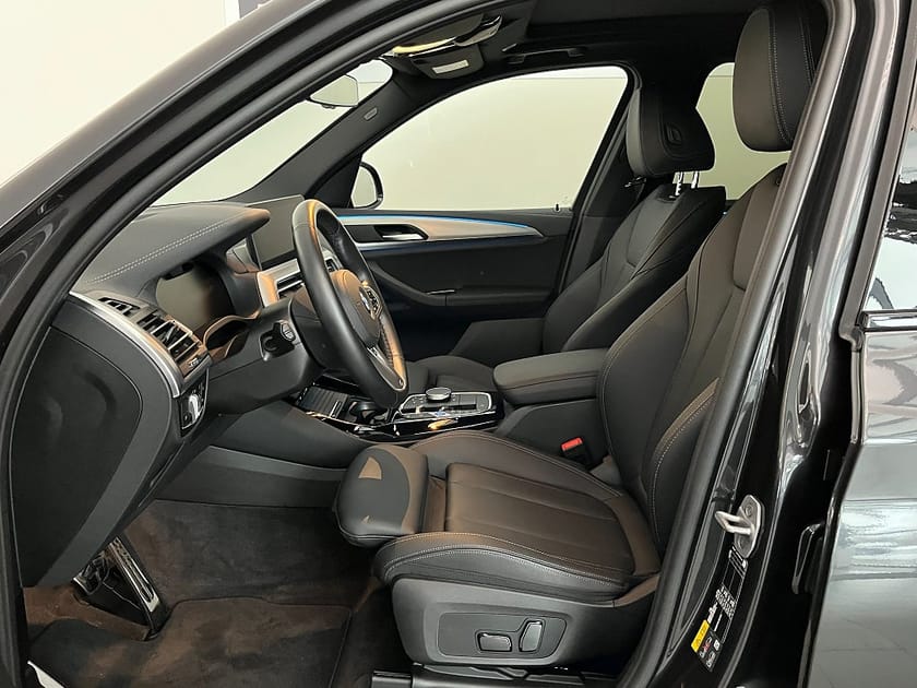 Bild 5 av BMW iX3 Charged M Sport Drag Rattvärme Panorama Park Assist