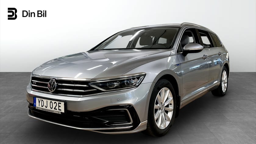 Bild 1 av Volkswagen Passat Sportscombi GTE GTE/Dragpaket/Exc business pkt-elbaklucka-iq.light