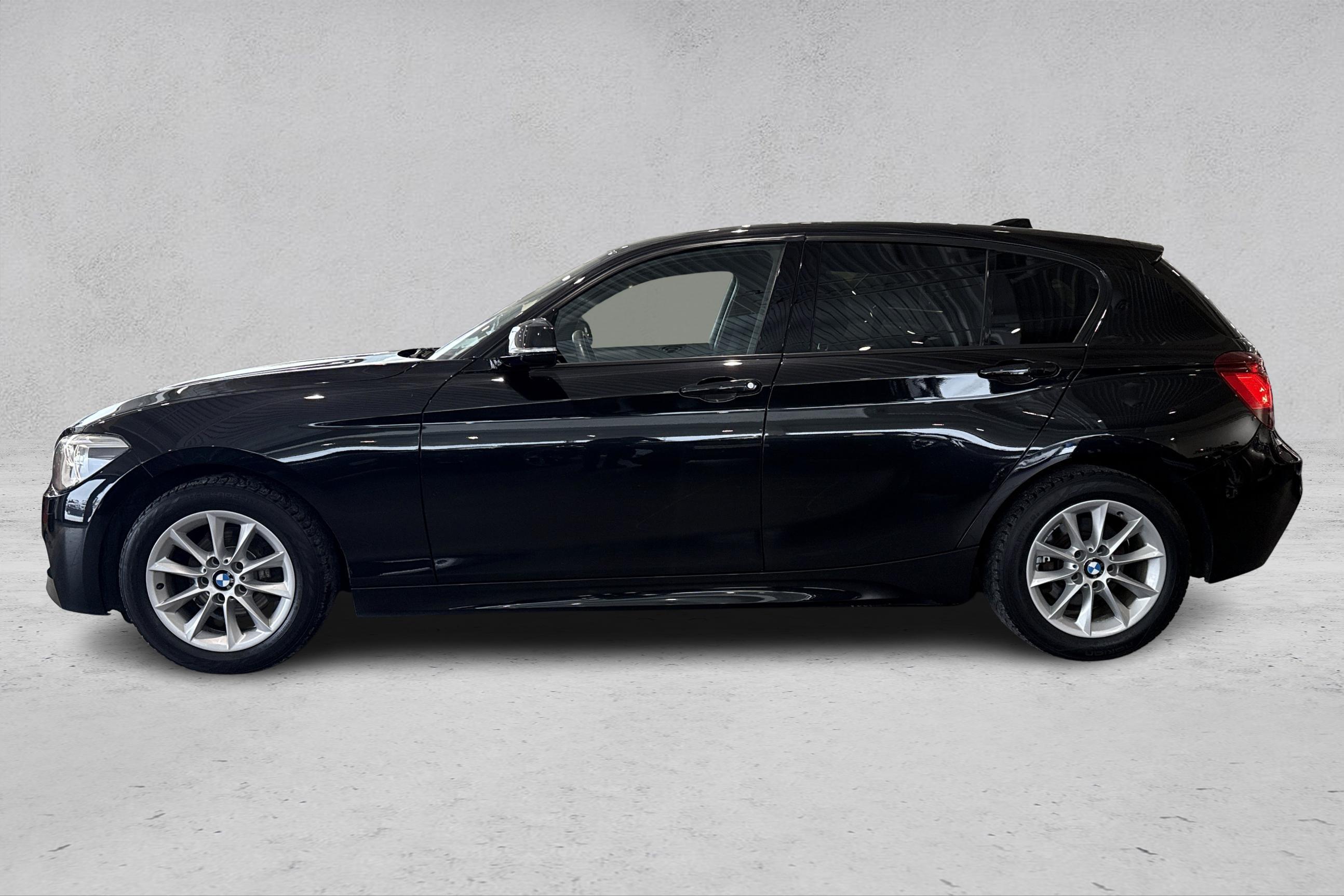 Thumnail bilde 1 av BMW 116d 5-dørs