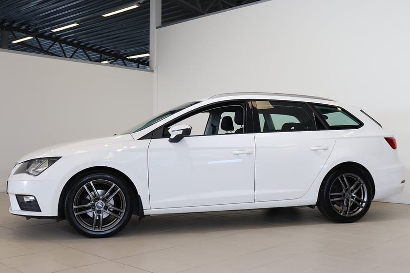 Bild 3 av SEAT Leon ST Style 1.0 TSI 115hk Automat Carplay P-sensor fram/bak