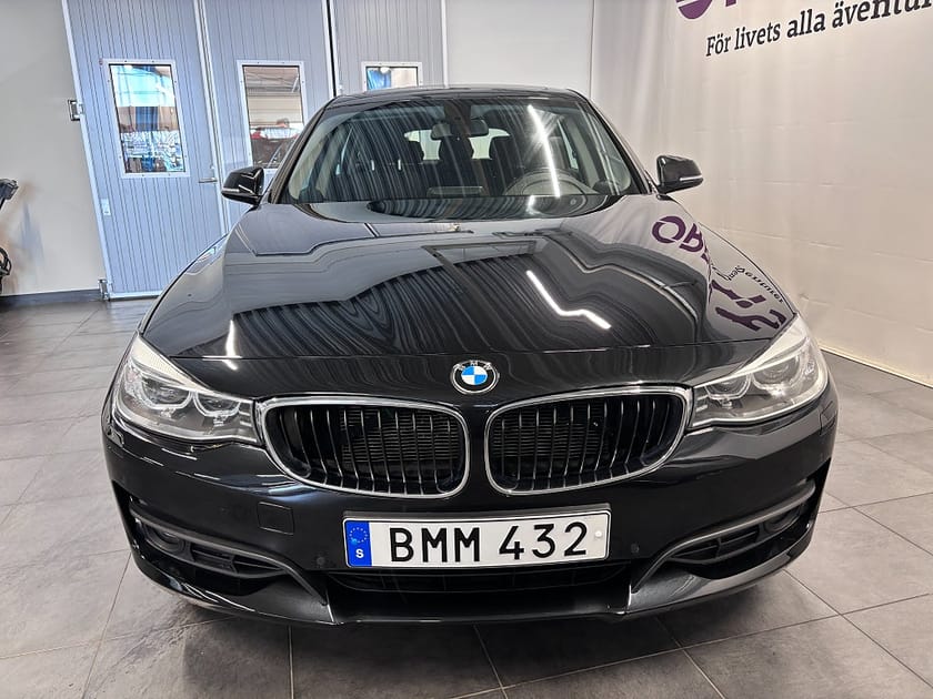 Bild 2 av BMW 320d xDrive GT Panorama Sportstolar Bluetooth V-Hjul Farth