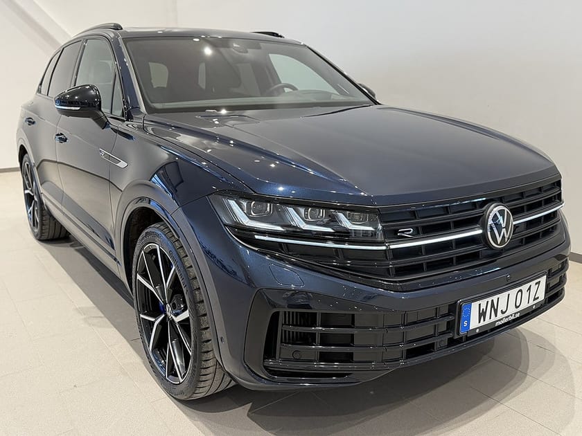 Bild 1 av Volkswagen Touareg R eHybrid 3.0 TSI E-HYBRID Drag 360-Kam HuD