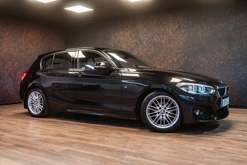 Bild 2 av BMW 118i M Sport 136hk | Shadowline | Alcantara | 1256kr/mån