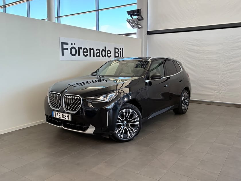 Bild 1 av BMW X3 30e xDrive 4,95 ränta H/K Drag 20" Adpt Farth Rattvärme
