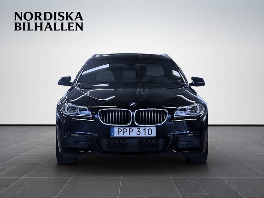 Bild 2 av BMW 530d xDrive Touring 530 Steptronic M Sport Harm/K Pano Värmare