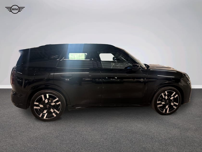 Bild 3 av MINI Countryman E JCW Trim, Paket M