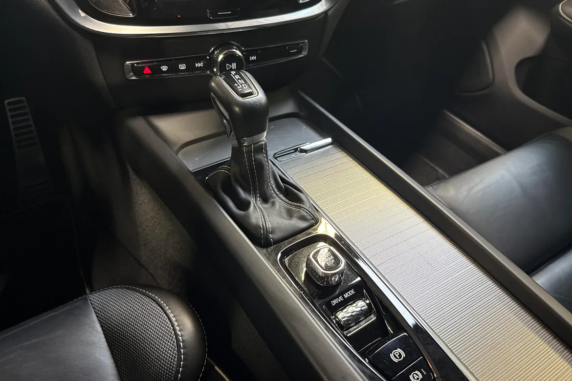 picture of a car