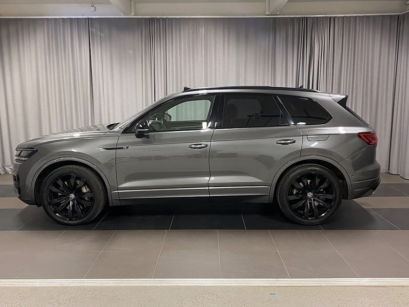 Bild 2 av Volkswagen Touareg R eHybrid Innovation Drag Panorama Nightvision