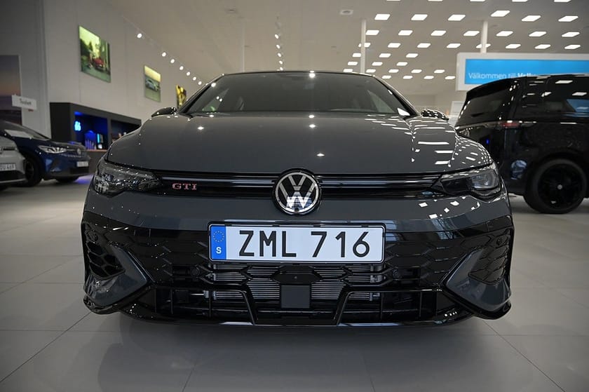 Bild 3 av Volkswagen Golf GTI Clubsport 300 hk **SE SPEC**