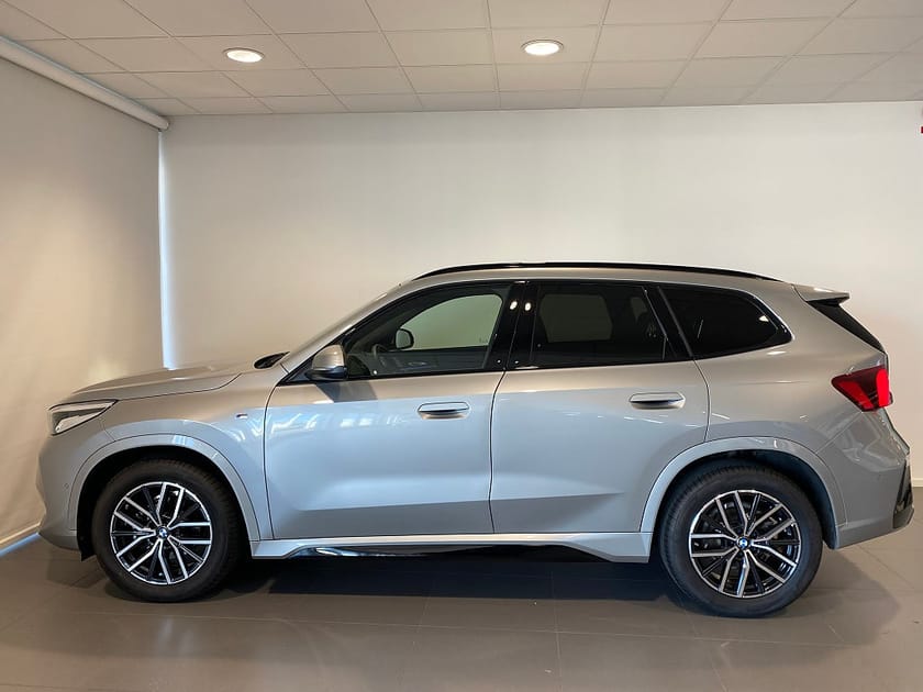 Bild 2 av BMW X1 sDrive18i 4,95% ränta M-Sport H/K Elstolar Adap* Fart*