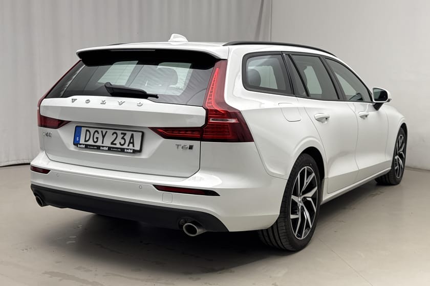 Bild 3 av Volvo V60 T6 AWD Twin Engine (340hk) Momentum Lågmilad