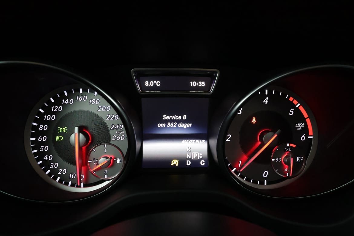 Mercedes-Benz CLA 2016 - miniatyr 12