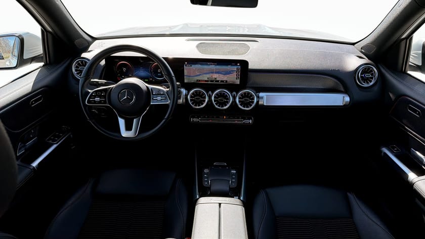 Bild 4 av Mercedes-Benz EQB 300 4MATIC SE-Edition 7-Sits Adaptiv Värmare