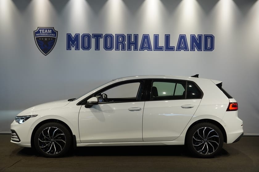 Bild 1 av Volkswagen Golf 1,5 LIFE MAN 6-VXL NAVI / PANO/ HUD