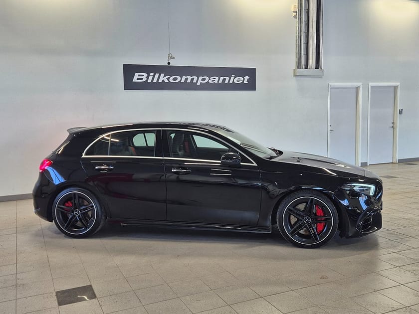 Bild 2 av Mercedes-Benz AMG A 45 S 4MATIC+ Elstolar,Burmester,360 kamera,Panorama