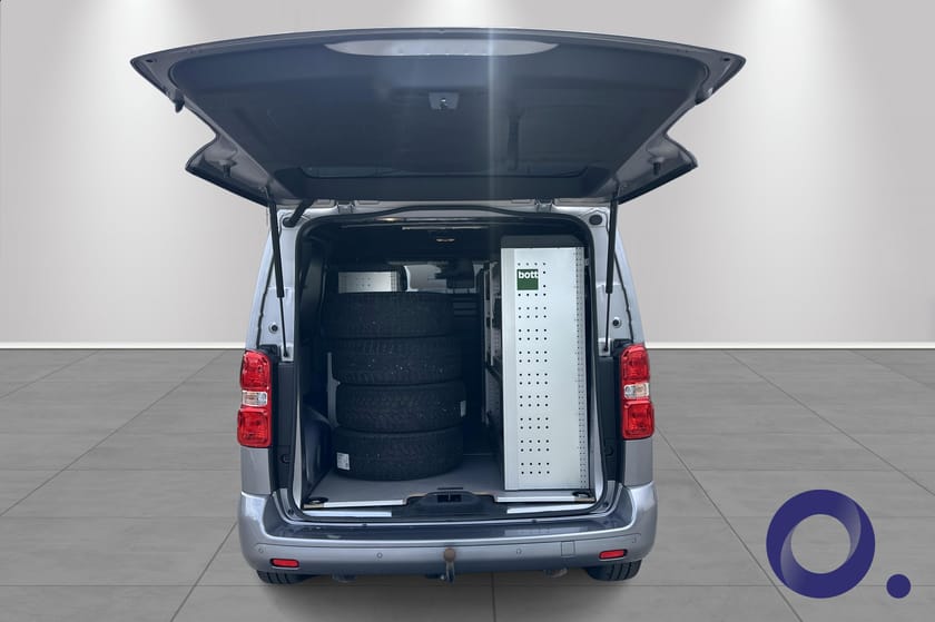 Bilde 5 av Peugeot e-Expert Mester L2 75 kWh, Cruise,Hengerf,Fint utstyrt!