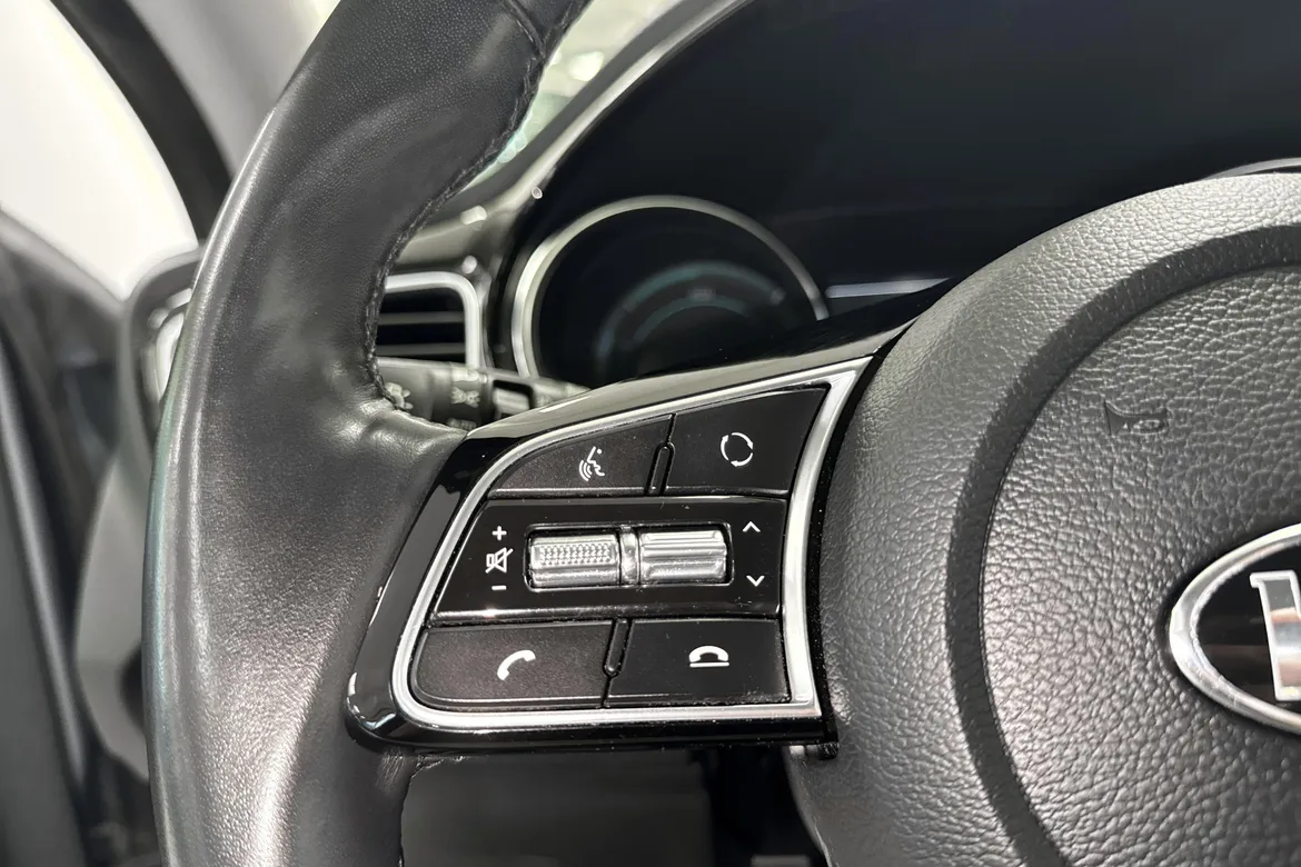 picture of a car