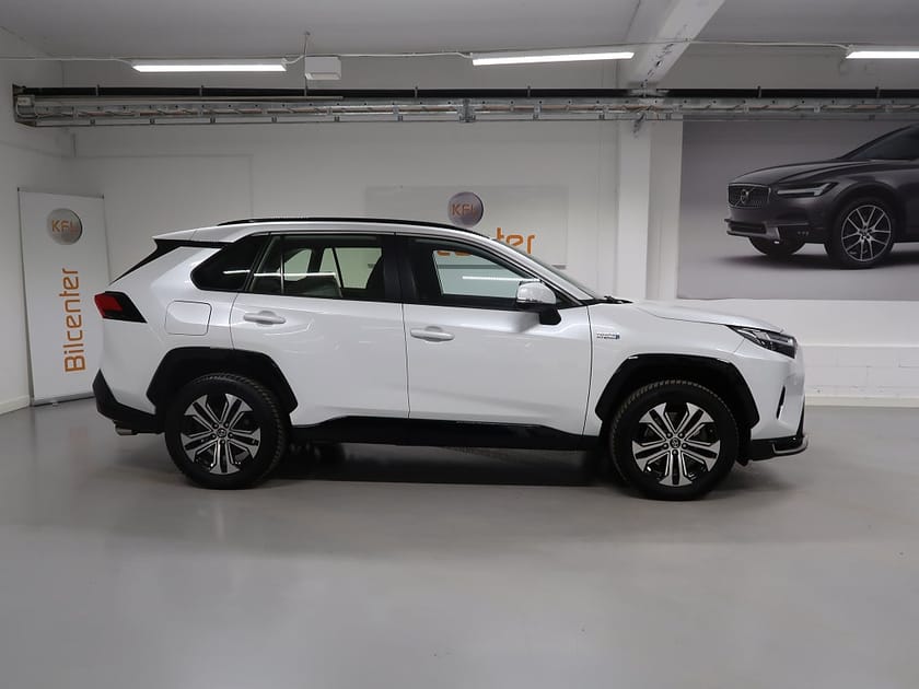 Bild 5 av Toyota RAV4 Plug-in Hybrid V-Däck ingår JBL-Drag-Kamera-Cockpit-Els