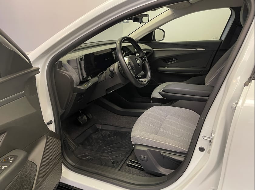 Bild 4 av Renault Mégane E-TECH Equilibre 40kWh/130hk/ Parkerings radar bak/