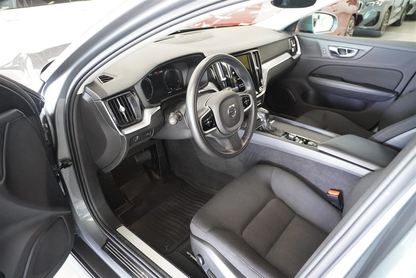Bild 2 av Volvo V60 Cross Country D4 AWD Advanced Edt Teknikpaket Förarstödspaket