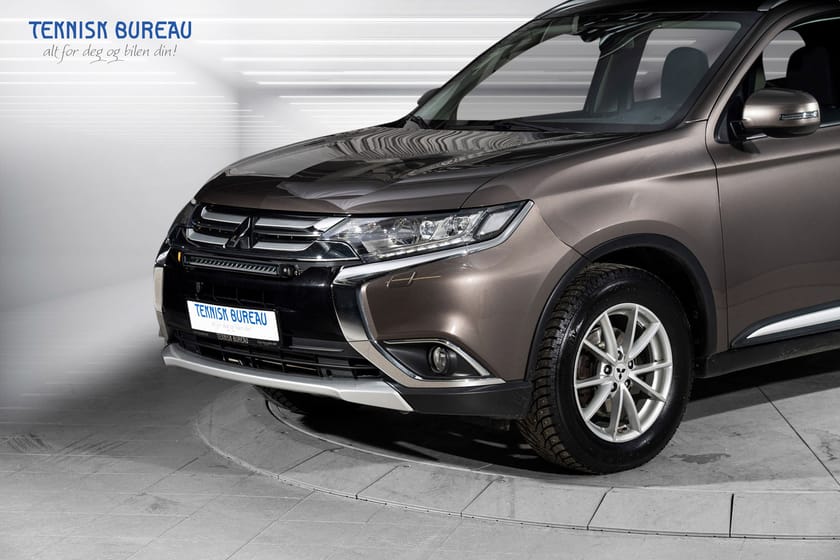 Bilde 2 av Mitsubishi Outlander Intense+ 2.2 DI-D 150HK 4WD, R. Kamera, H.Feste+++