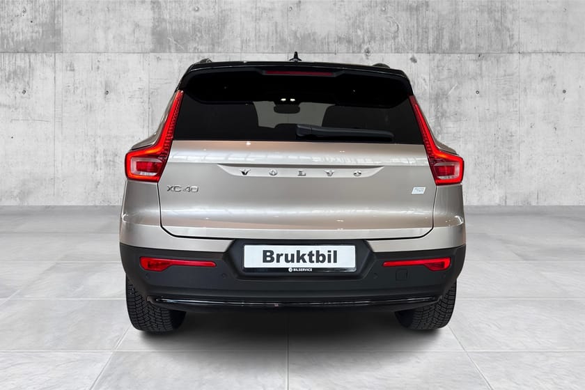 Bilde 4 av Volvo XC40 Recharge Twin motor Ultimate *Pano*360*H.F*ACC*19"H&K