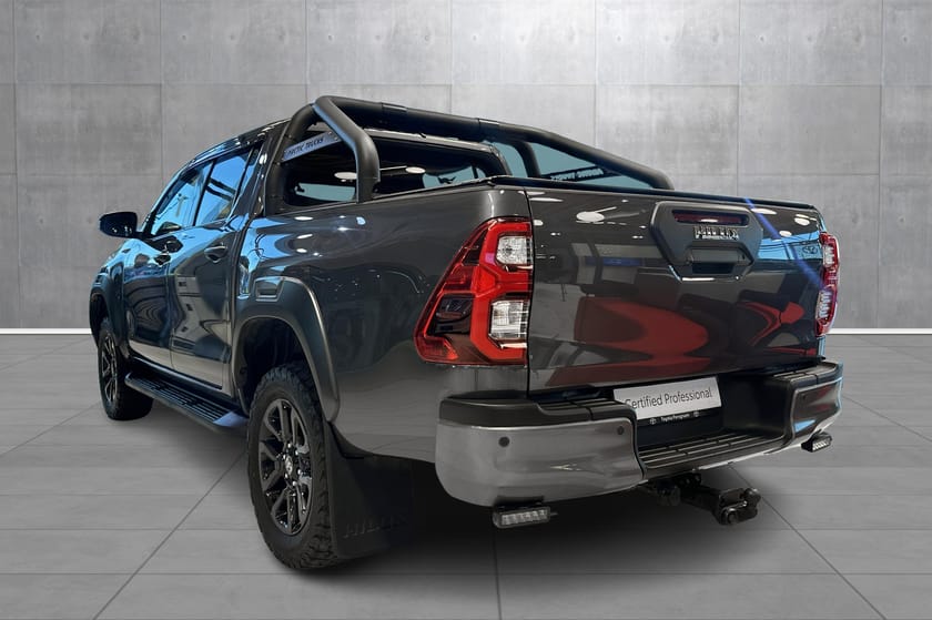 Bilde 3 av Toyota Hilux Dobbelcab SR+ Invinsible X. D-Cab. 204hk. Servicehistorikk.