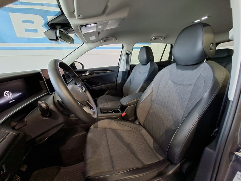 Bild 5 av Volkswagen Tayron eHybrid Life 204HK DSG Backkamera