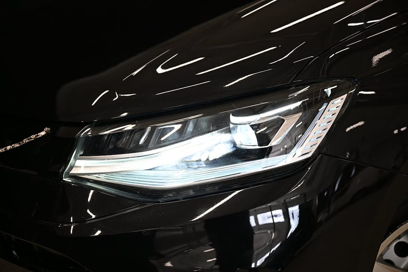 Bild 4 av Volkswagen Caddy Cargo Maxi 4Motion 122HK Nedlackad|LED|Dubbeldörr|Dubbelgolv|SeUtr