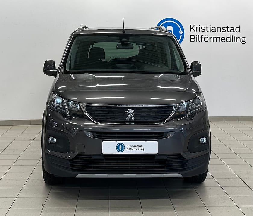 Bild 3 av Peugeot Rifter 1.2 e-THP, Allure, Glastak, Carplay, Vinterhjul