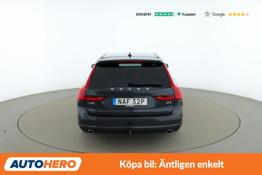 Bild 4 av Volvo V90 D4 Momentum Pro / VOC, Värmare, Dragkrok