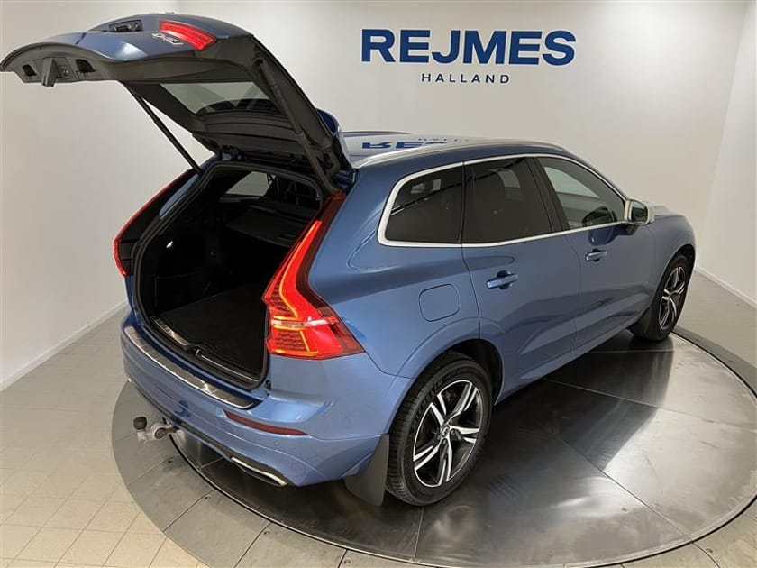 Bild 4 av Volvo XC60 D4 AWD R-Design | Dragkrok | Parkeringskamera Bak | Navigation |