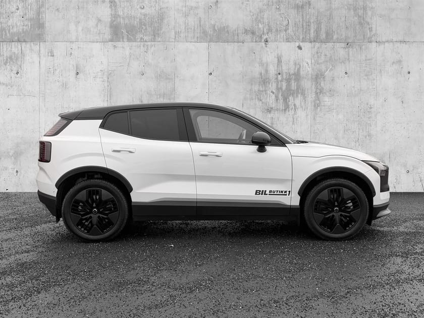 Bilde 2 av Volvo EX30 Cross Country Twin Motor Performance Perf. Ultra / H&K / 360° / Panorama