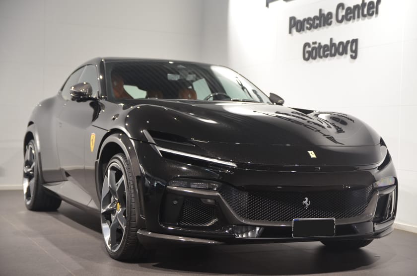 Bild 2 av Ferrari Purosangue V12