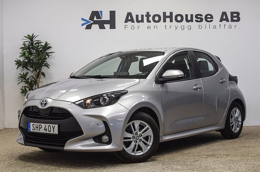Bild 1 av Toyota Yaris Hybrid Active Backkamera CarPlay Rattvärme Garanti