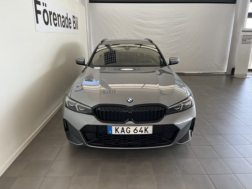 Bild 2 av BMW 320d xDrive Touring 320 M Sport Pro Drag Rattvärme Park Assist
