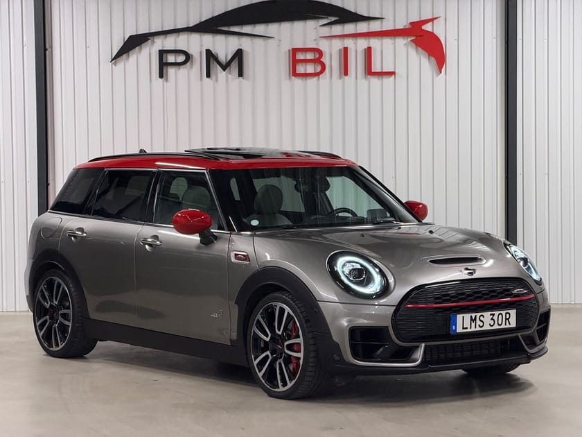 Bild 2 av MINI John Cooper Works ALL4 Clubman Panorama Skinn Navi H&K S&V-Hjul HUD 306hk