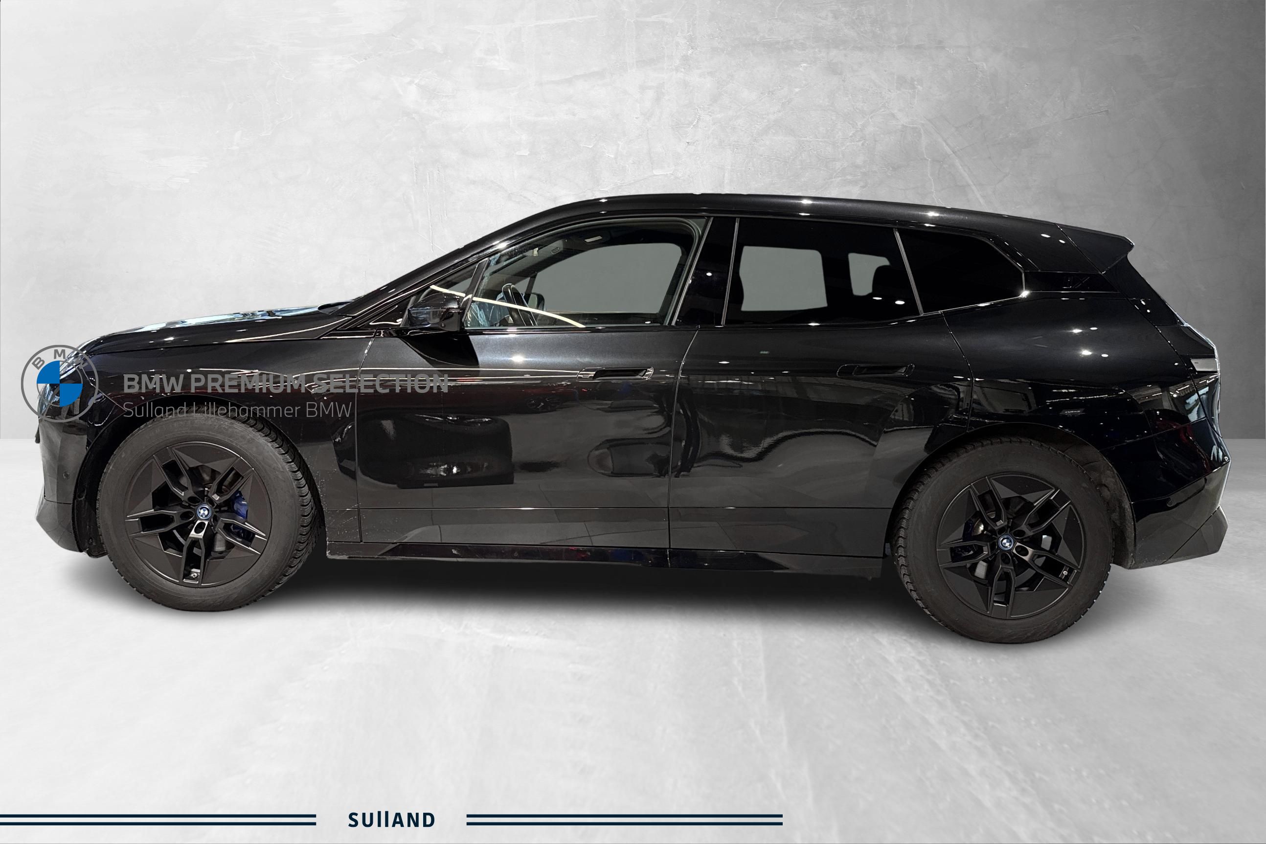 Thumnail bilde 1 av BMW iX xDrive50