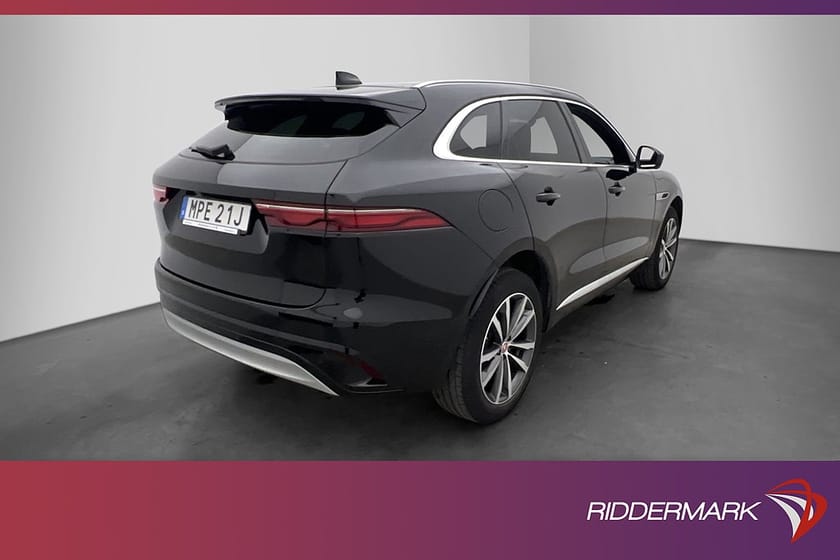 Bild 5 av Jaguar F-Pace D200 MHEV Signature Pano Navi 360° Cockpit